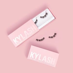 kylash false lashes instant volume. BNIB